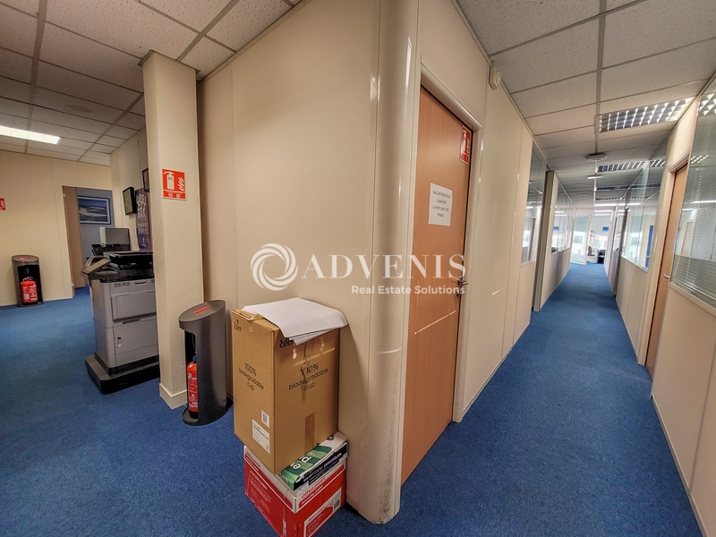 Location Bureaux SARTROUVILLE (78500) - Photo 8