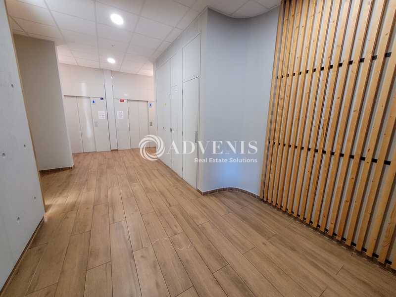 Vente Investisseur Bureaux CERGY (95000) - Photo 2