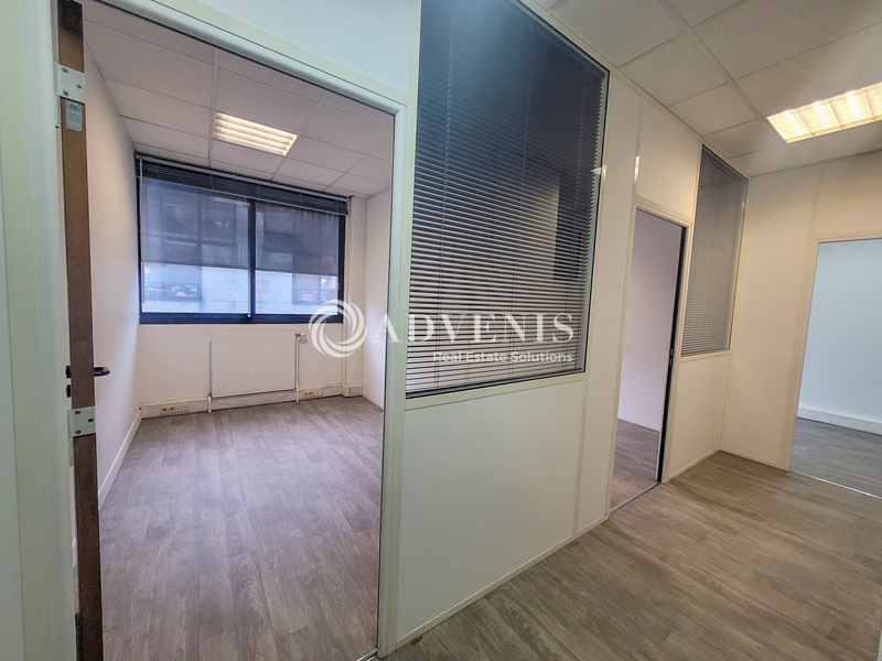 Vente Investisseur Bureaux CERGY (95000) - Photo 3