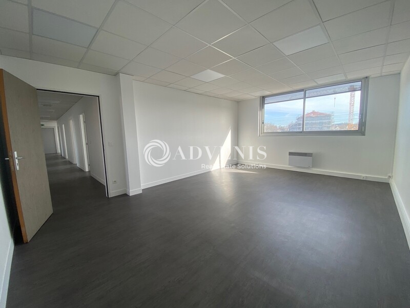 Location Bureaux CONFLANS SAINTE HONORINE (78700) - Photo 1