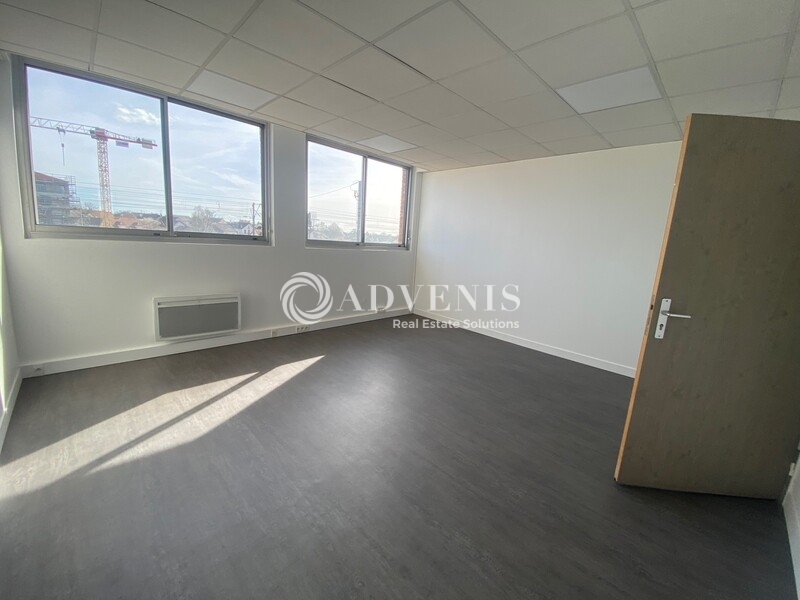 Location Bureaux CONFLANS SAINTE HONORINE (78700) - Photo 3