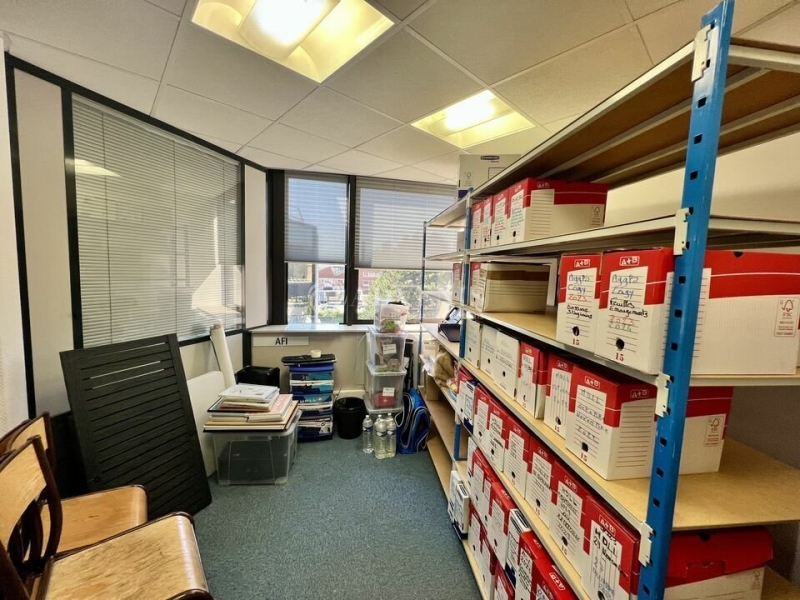 Location Bureaux ARGENTEUIL (95100) - Photo 7