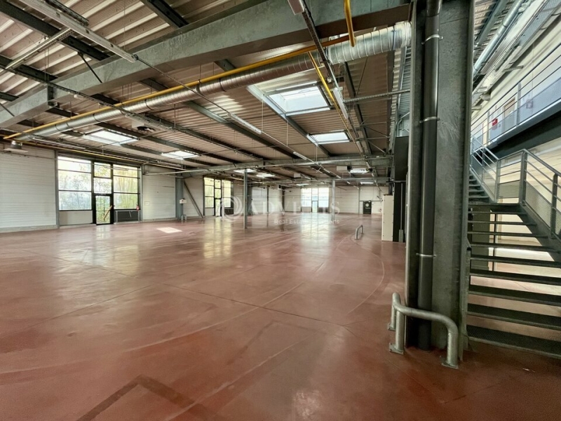 Vente Investisseur Activités Entrepôts CHANTELOUP LES VIGNES (78570) - Photo 4