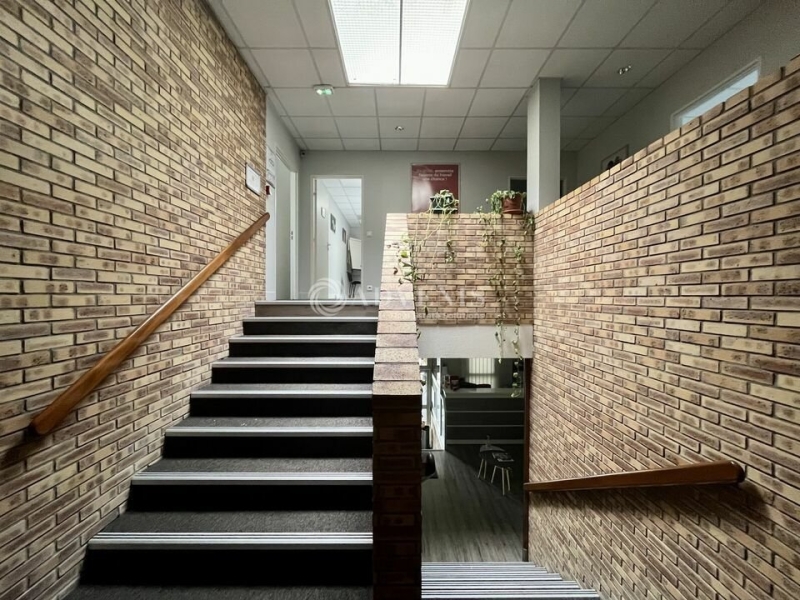 Location Bureaux EAUBONNE (95600) - Photo 5