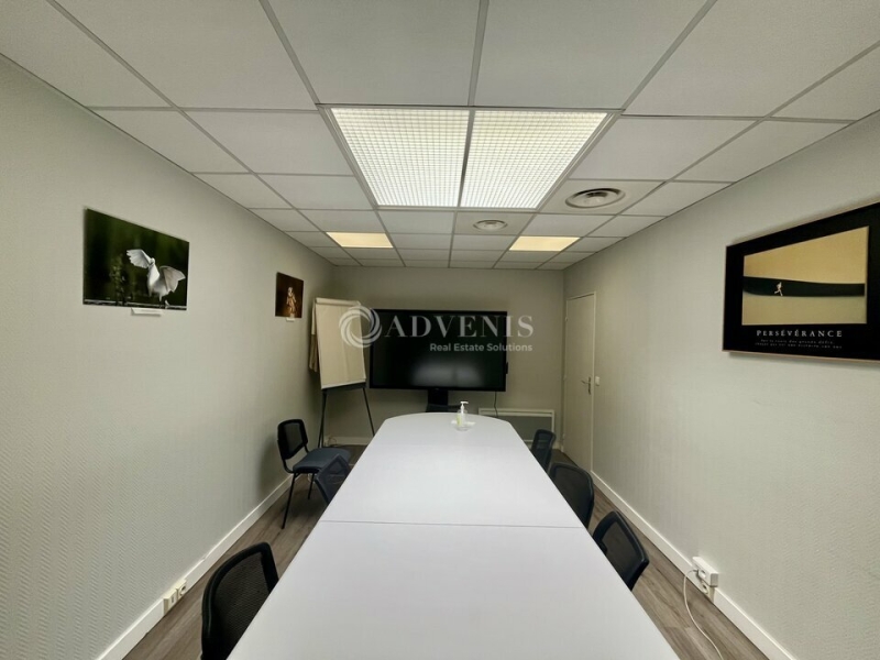Location Bureaux EAUBONNE (95600) - Photo 8