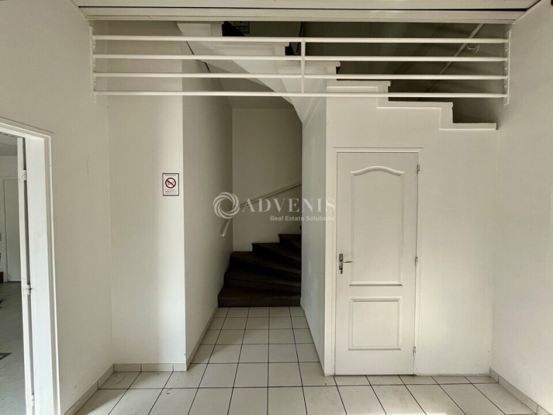 Location Activités Entrepôts SAINT OUEN L'AUMONE (95310) - Photo 2