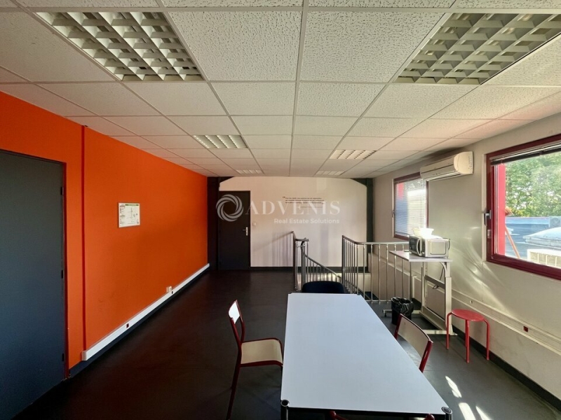 Vente Investisseur Entrepôts CORMEILLES EN VEXIN (95830) - Photo 12