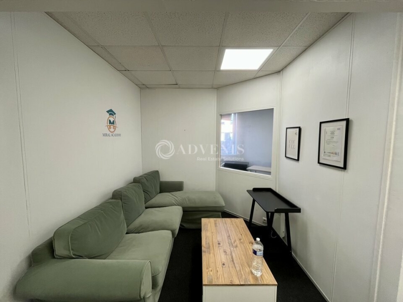 Vente Investisseur Bureaux CERGY (95800) - Photo 6
