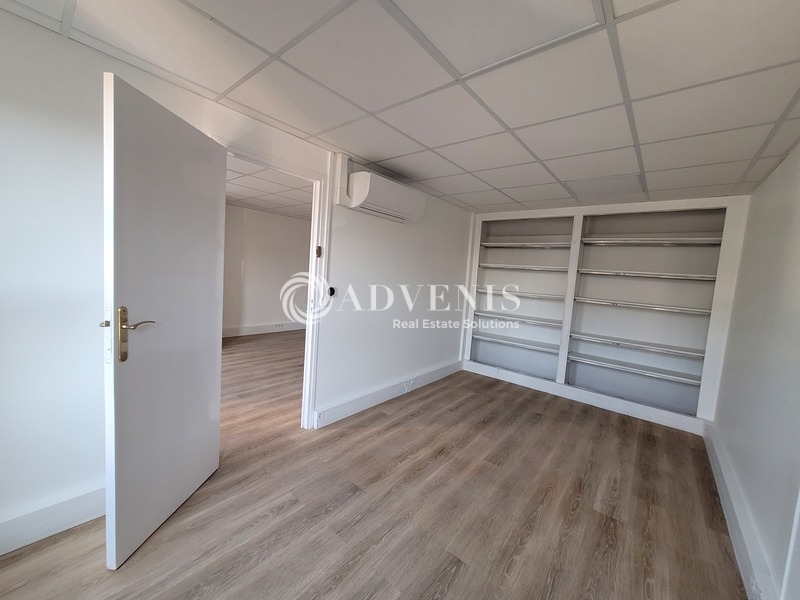 Location Activités Entrepôts SAINT OUEN L'AUMONE (95310) - Photo 2