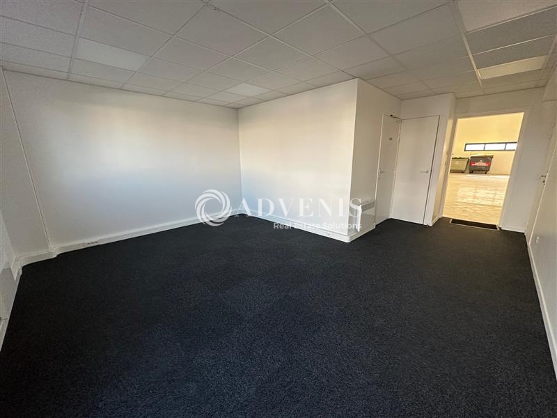 Location Activités Entrepôts MOISSY CRAMAYEL (77550) - Photo 3