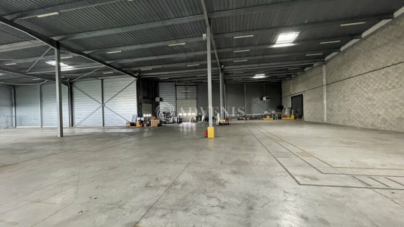 Location Entrepôts COMBS LA VILLE (77380) - Photo 1