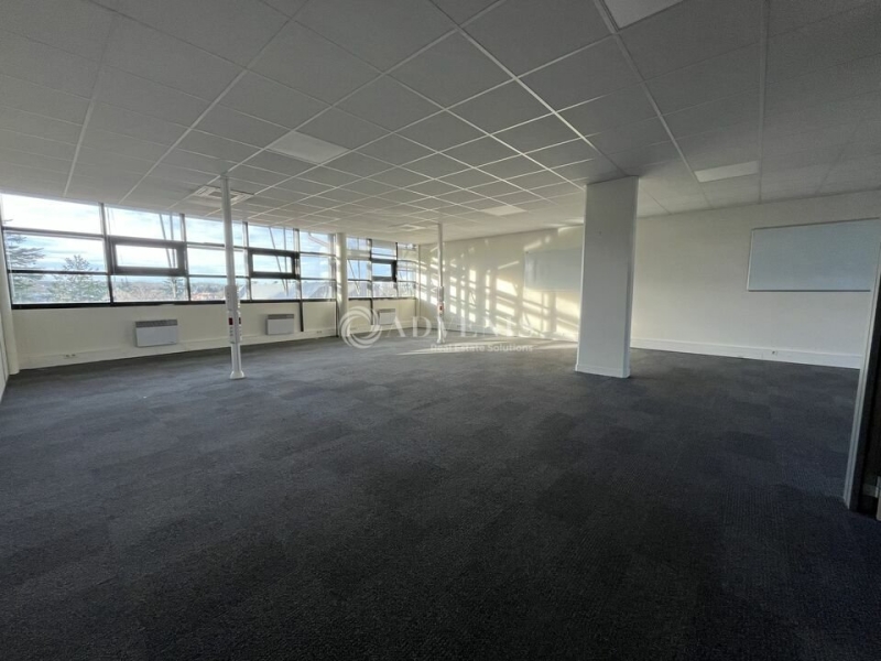 Location Bureaux MELUN (77000) - Photo 9