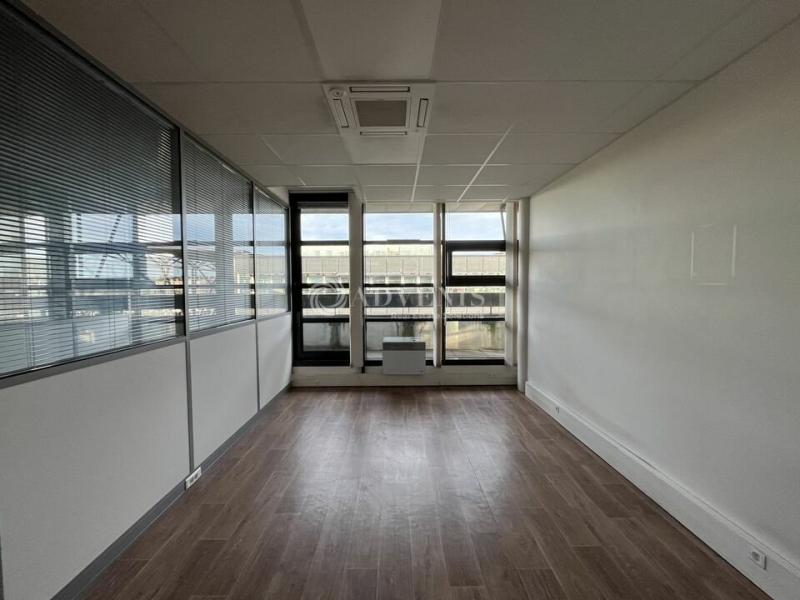 Vente Investisseur Bureaux MELUN (77000) - Photo 11