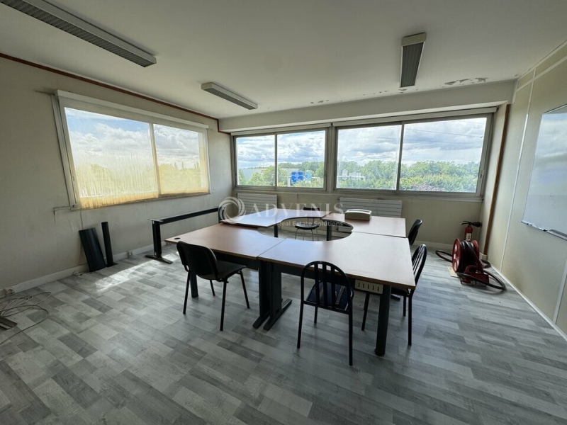 Vente Investisseur Bureaux ÉVRY COURCOURONNES (91080) - Photo 3