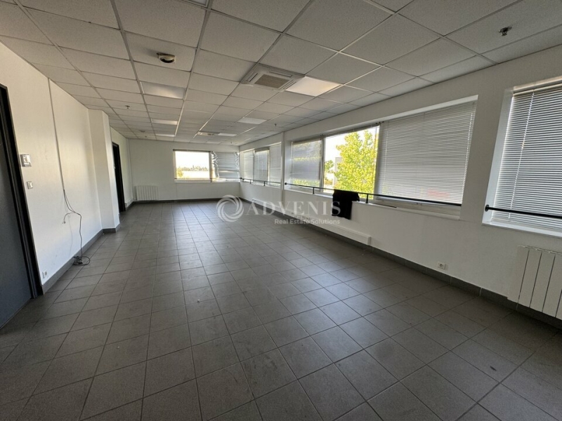 Location Entrepôts SAINT MICHEL SUR ORGE (91240) - Photo 7