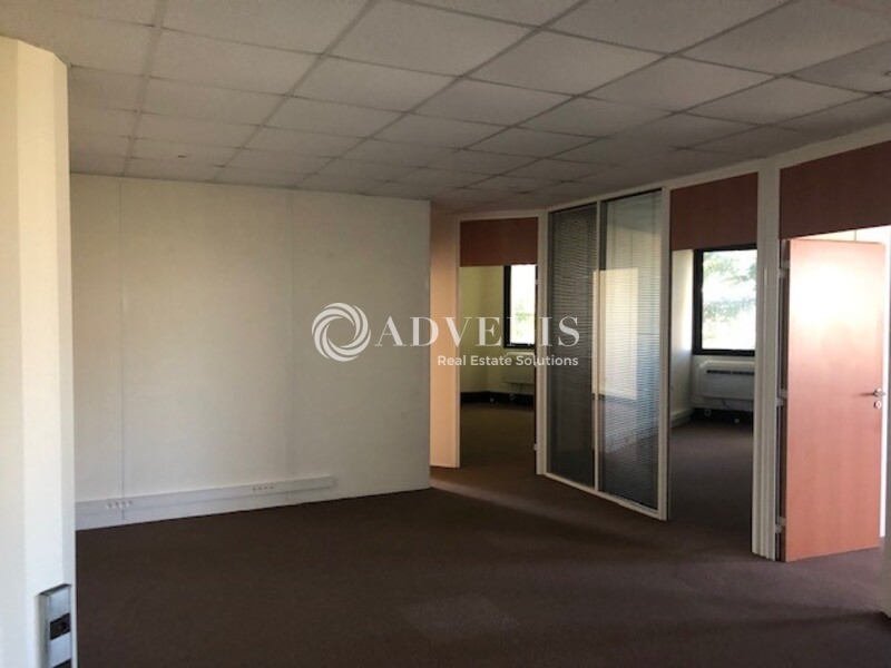 Location Bureaux SAINT AUBIN (91190) - Photo 6