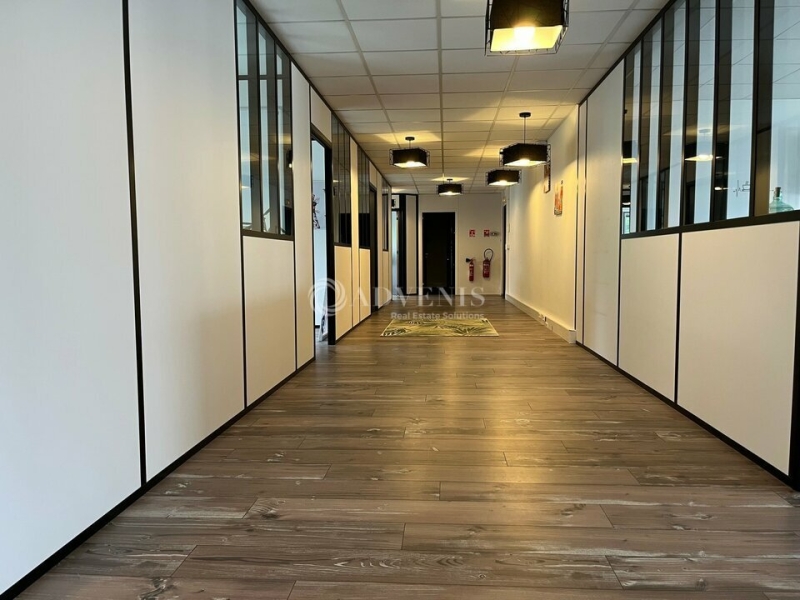 Location Bureaux BIEVRES (91570) - Photo 1