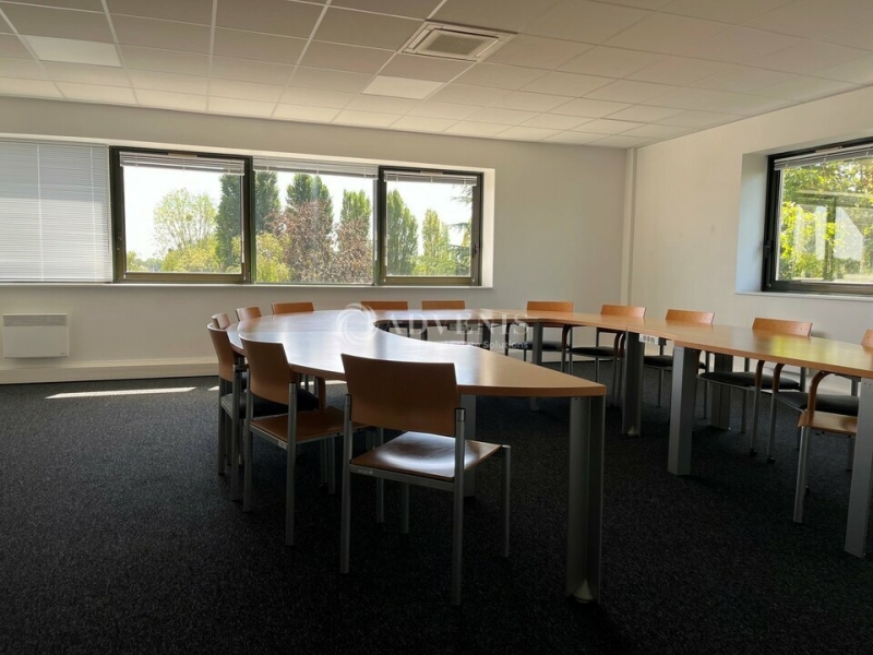 Location Bureaux VILLEBON SUR YVETTE (91140) - Photo 8