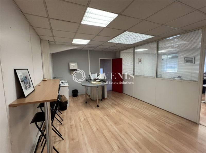 Location Bureaux et activités légères VENISSIEUX (69200) - Photo 2