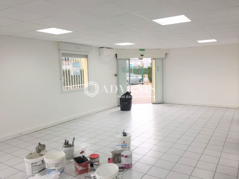 Location Activités Entrepôts VENISSIEUX (69200) - Photo 3