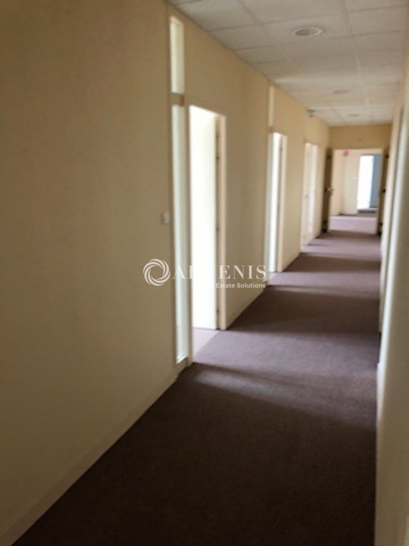 Location Bureaux SAINT ETIENNE (42000) - Photo 2