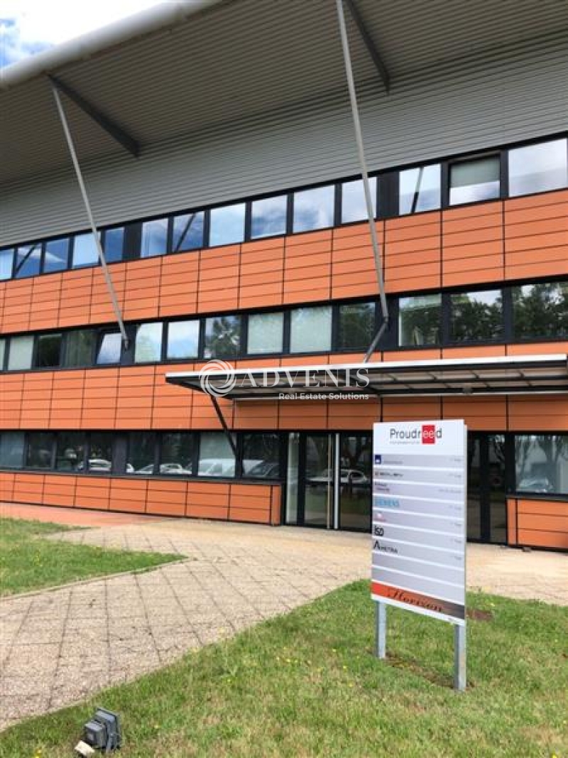 Location Bureaux ROANNE (42300) - Photo 1
