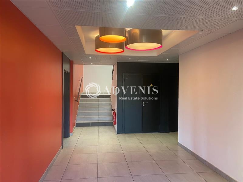 Location Activités Entrepôts VENISSIEUX (69200) - Photo 3