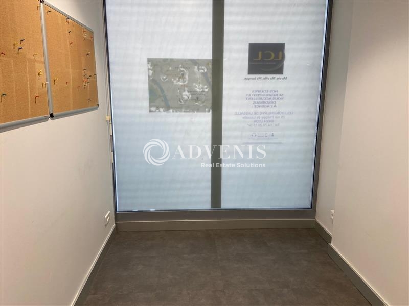 Location Commerces CALUIRE ET CUIRE (69300) - Photo 7