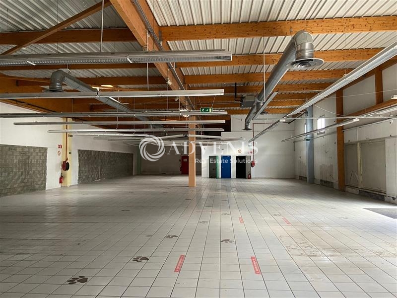 Location Commerces SAINT ETIENNE (42000) - Photo 3