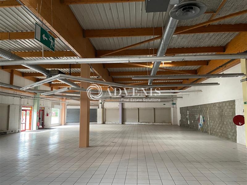Location Commerces SAINT ETIENNE (42000) - Photo 6