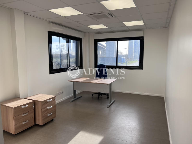 Location Activités Entrepôts LA BOISSE (01120) - Photo 8
