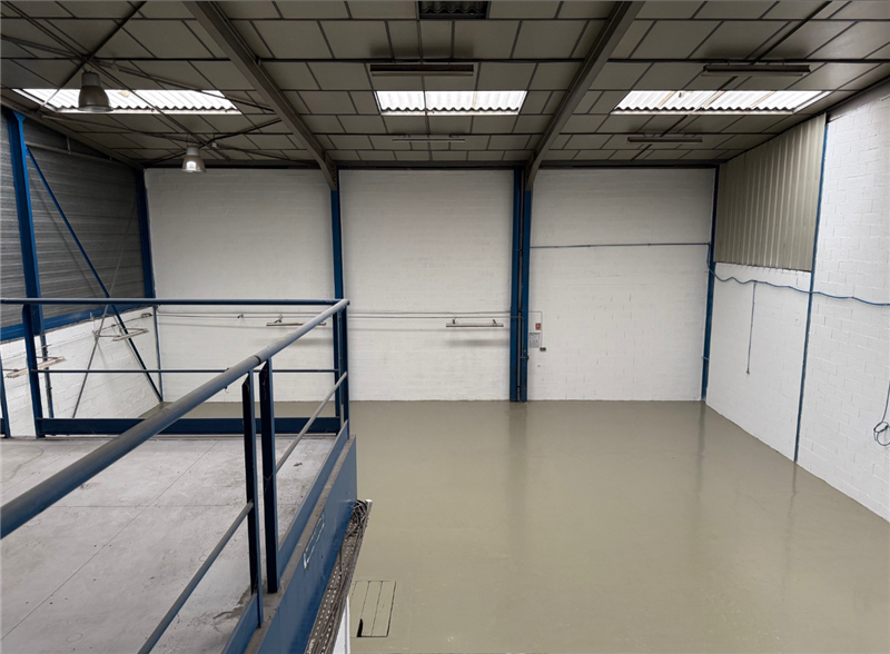 Location Activités Entrepôts CHASSIEU (69680) - Photo 3