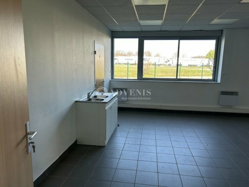 Location Activités Entrepôts DAGNEUX (01120) - Photo 9