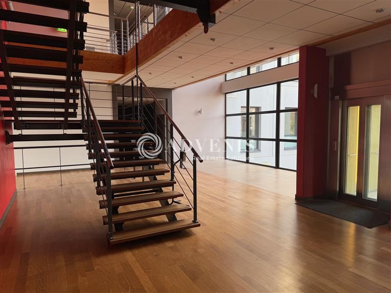 Location Bureaux SAINT PRIEST (69800) - Photo 2