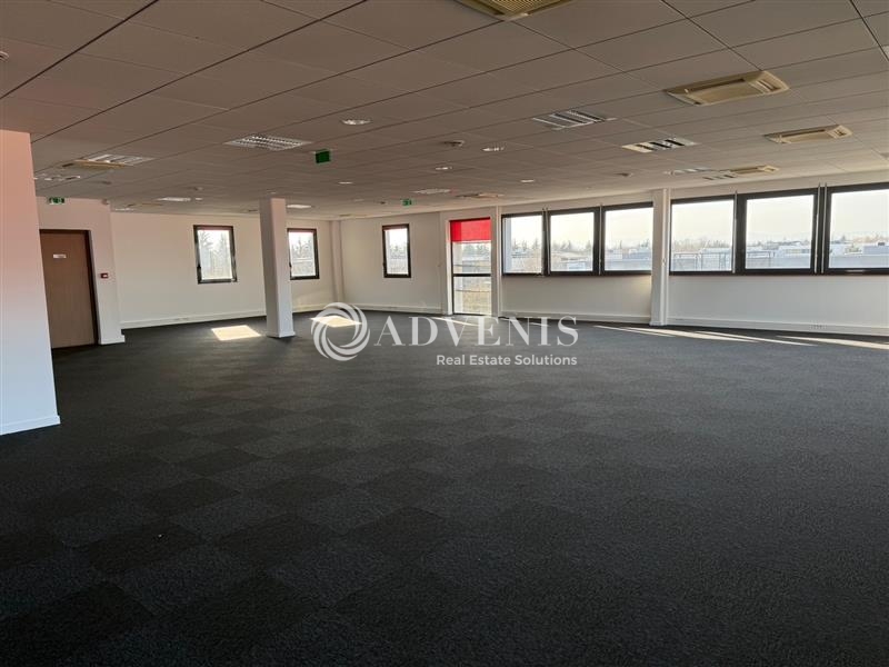 Location Bureaux SAINT PRIEST (69800) - Photo 4