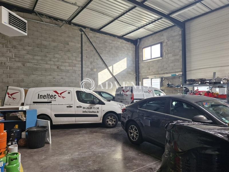 Location Activités Entrepôts VENISSIEUX (69200) - Photo 1
