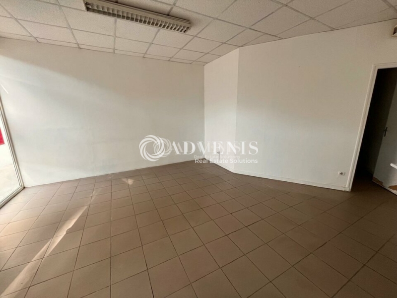 Location Commerces VILLEURBANNE (69100) - Photo 2
