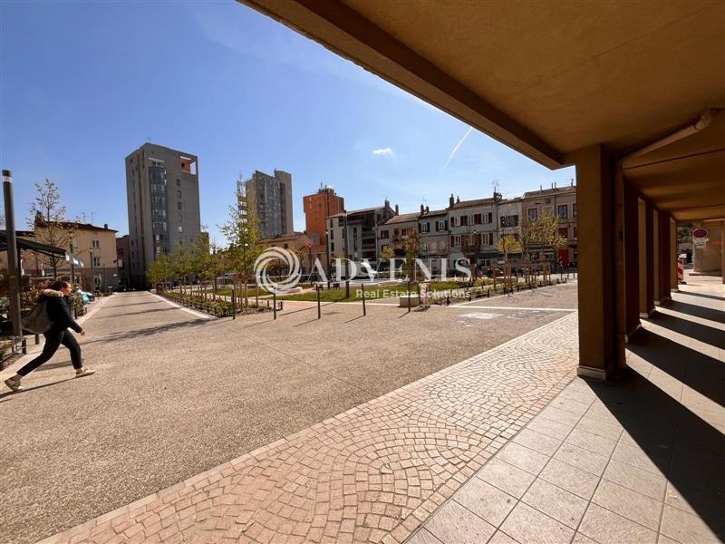 Vente Investisseur Commerces OULLINS (69600) - Photo 10