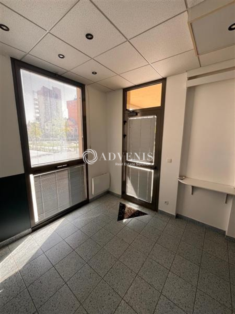 Vente Investisseur Commerces OULLINS (69600) - Photo 7