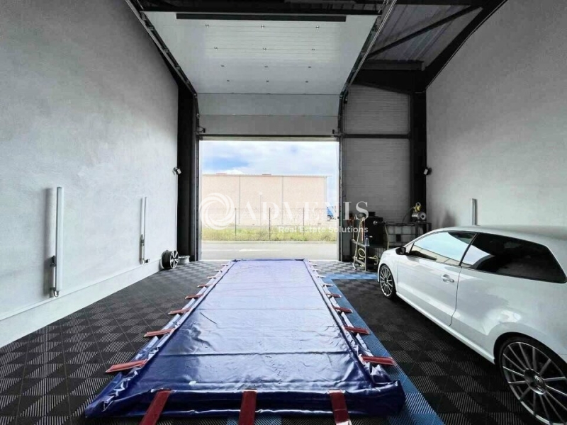 Vente Investisseur Activités Entrepôts DAGNEUX (01120) - Photo 1
