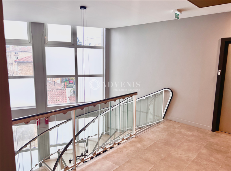 Vente Investisseur Bureaux VILLEFRANCHE SUR SAONE (69400) - Photo 8