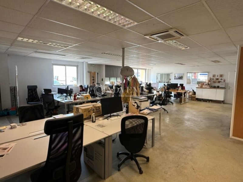 Location Activités Entrepôts LYON (69007) - Photo 8