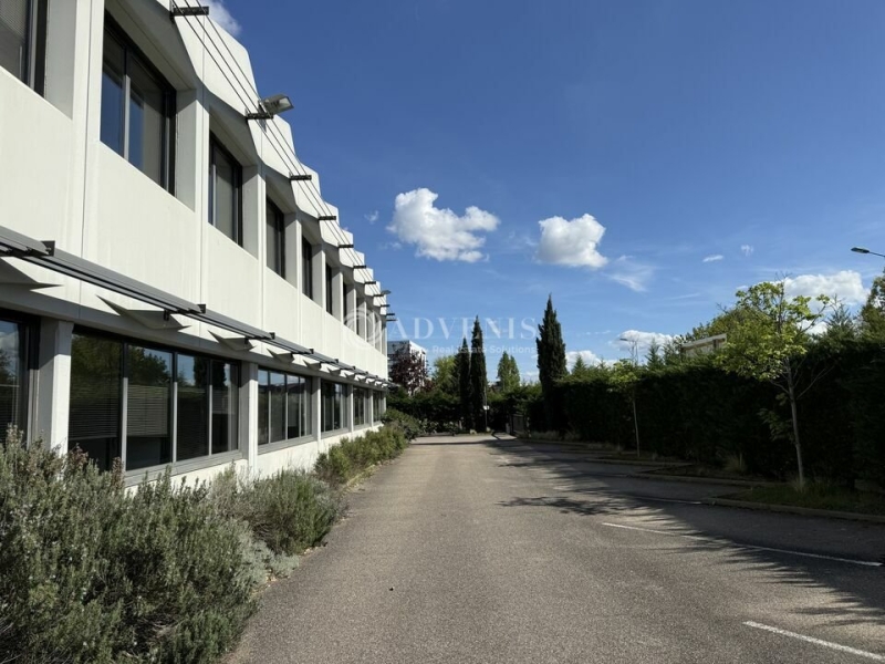 Location Activités Entrepôts DARDILLY (69570) - Photo 13