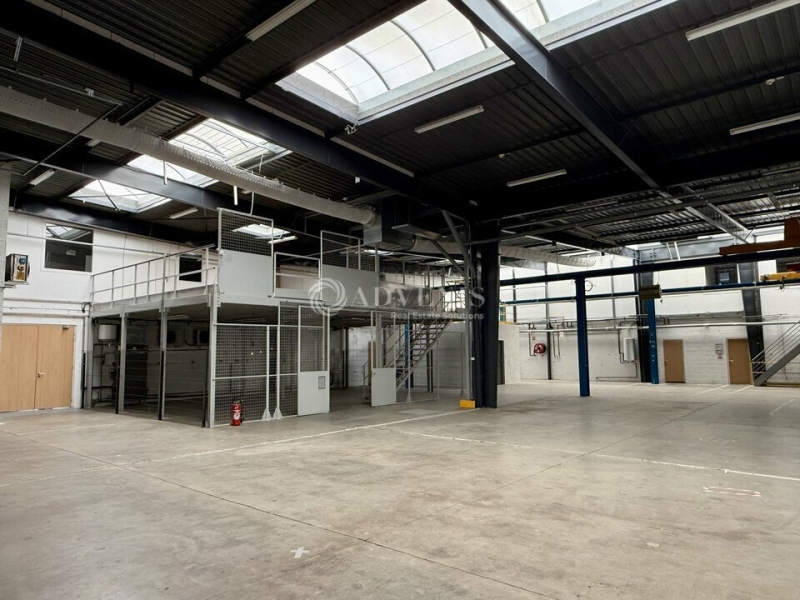 Location Activités Entrepôts DARDILLY (69570) - Photo 3