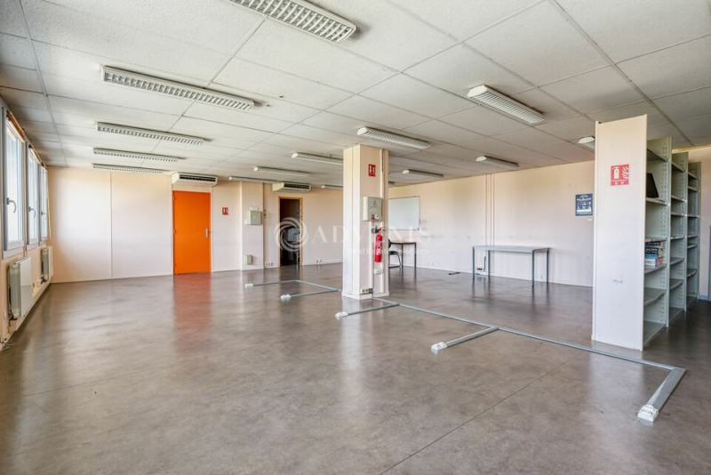 Vente Investisseur Bureaux BRON (69500) - Photo 11