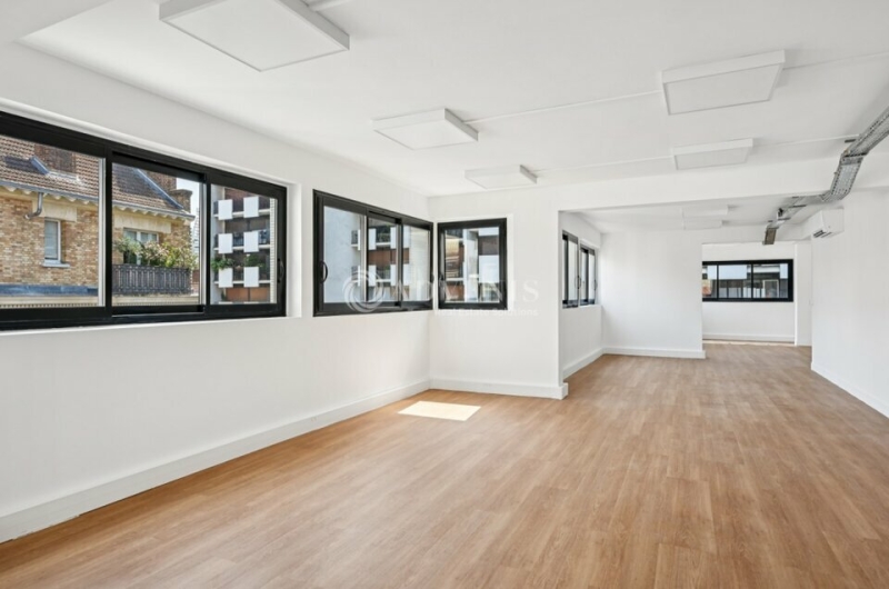 Location Bureaux PARIS (75015) - Photo 5