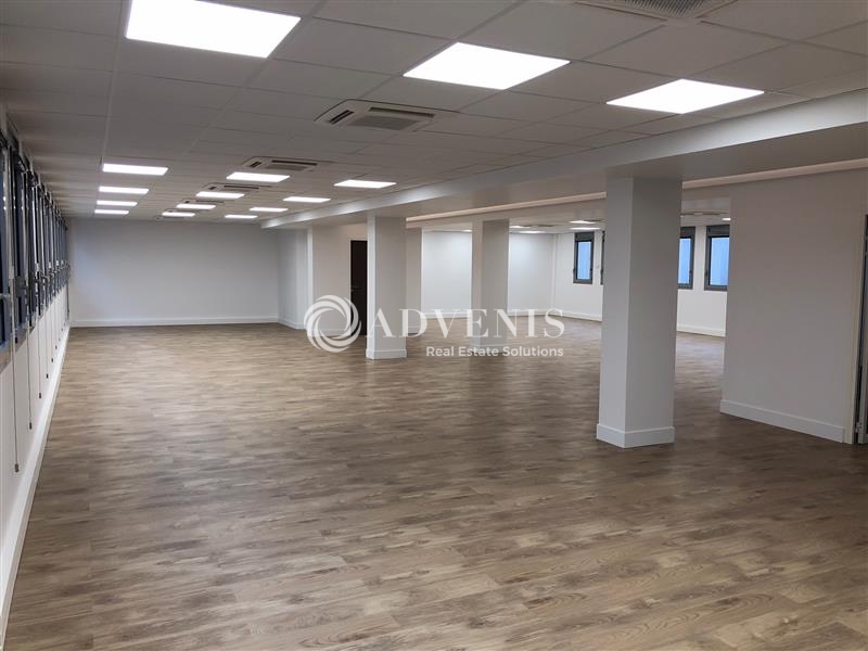 Location Bureaux PARIS (75015) - Photo 9