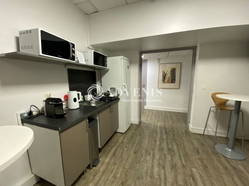 Location Bureaux PARIS (75015) - Photo 8