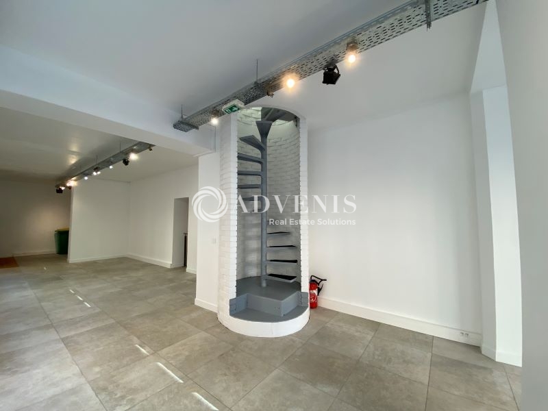 Location Bureaux PARIS (75015) - Photo 8