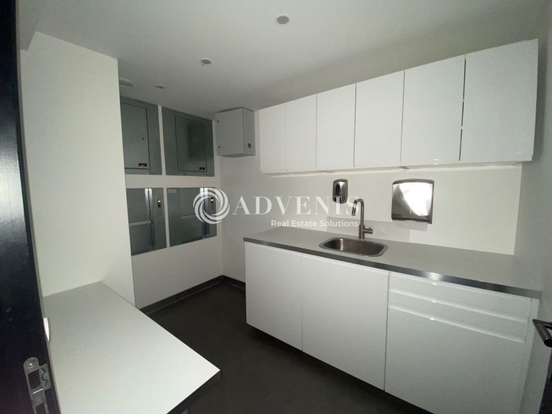 Vente Utilisateur Bureaux et activités légères PARIS (75015) - Photo 4